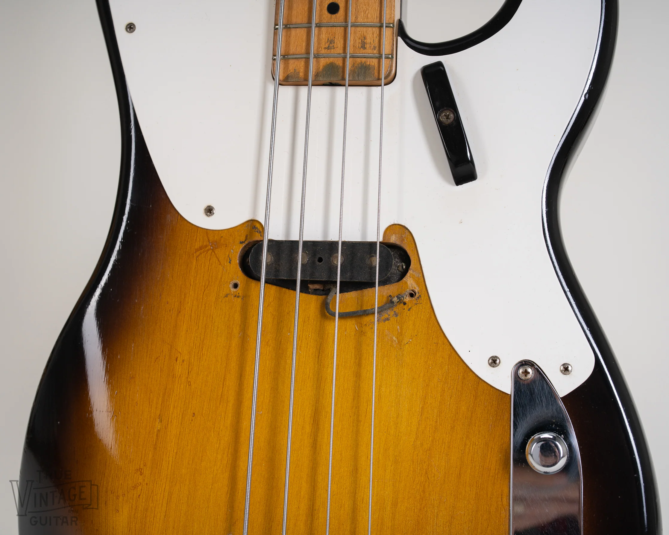 1957 Fender Precision Bass Sunburst - Image 13