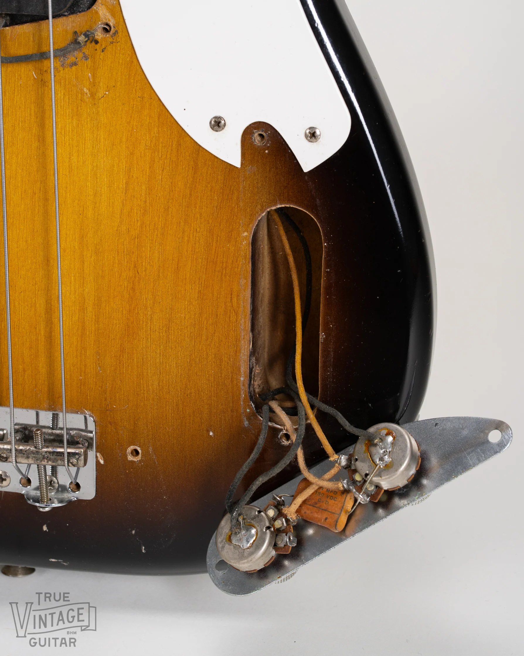 1957 Fender Precision Bass Sunburst - Image 16