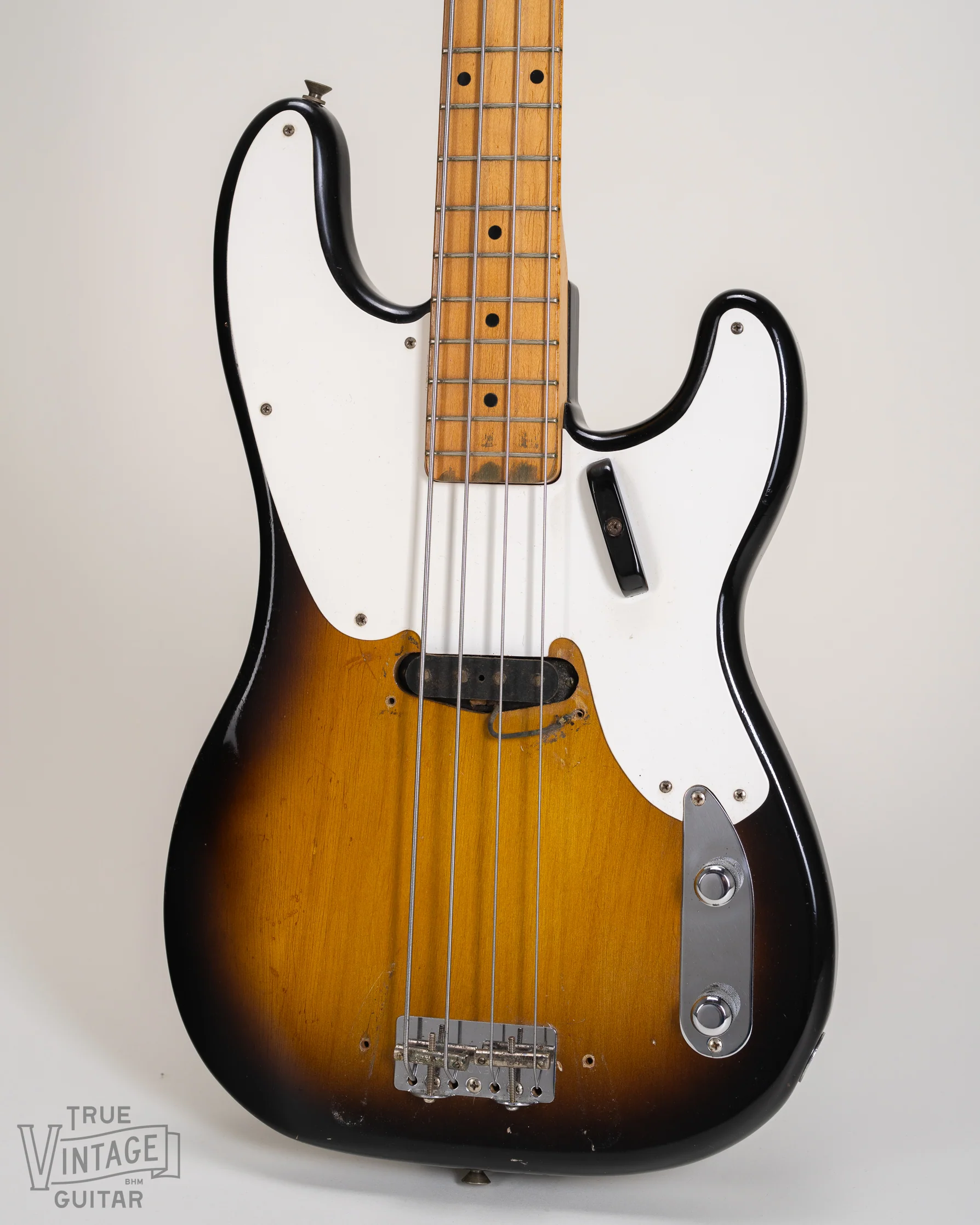 1957 Fender Precision Bass Sunburst - Image 9