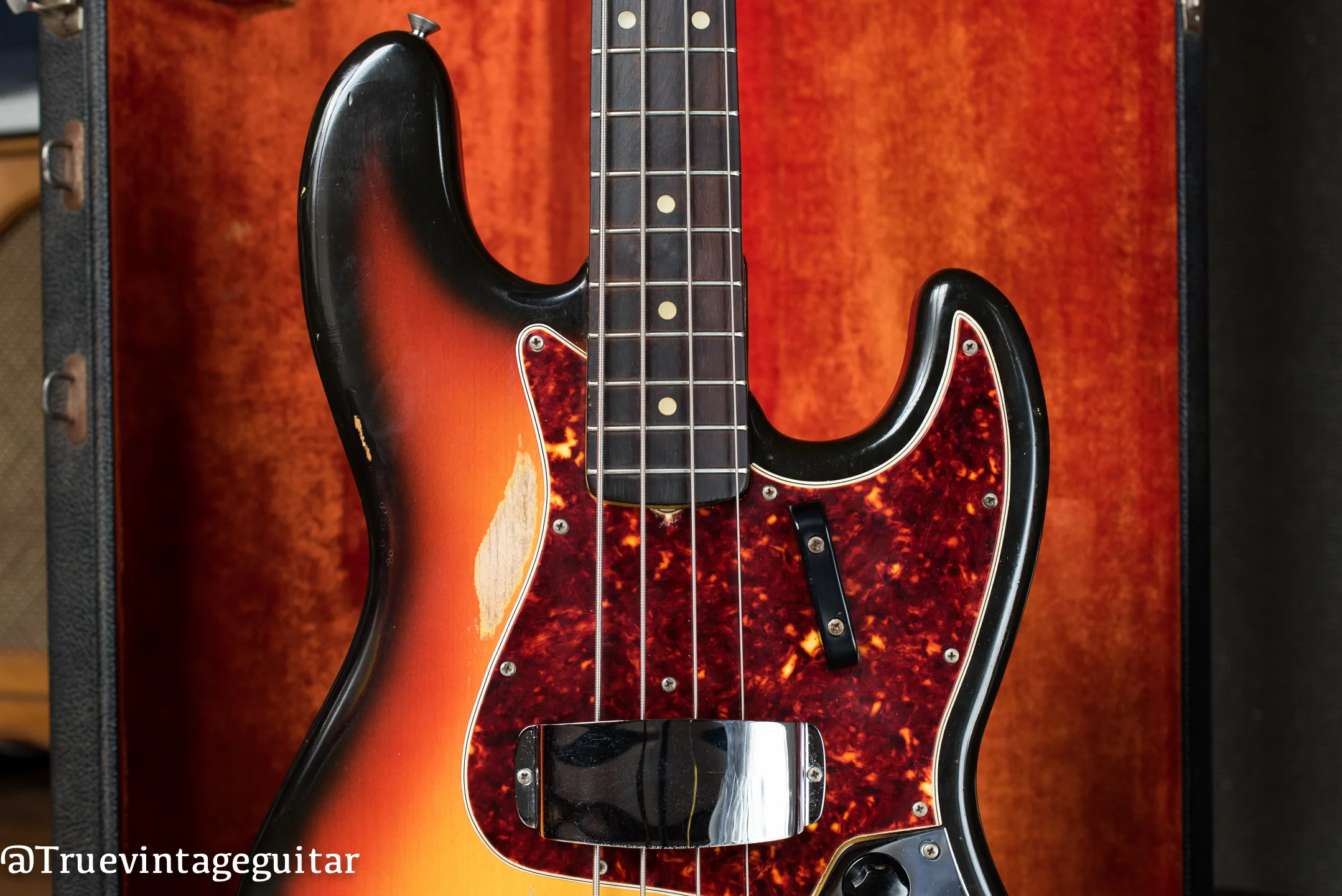 1965 Fender Jazz Bass - Image 4