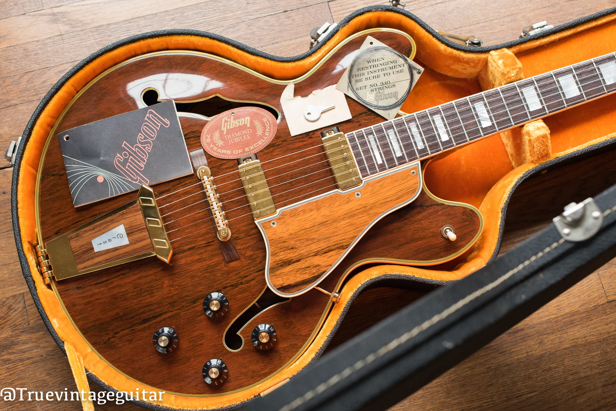 1970 Gibson Crest Gold - Image 12